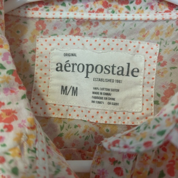 Aeropostale Women’s Floral Pintuck Button-Up Shirt - Breathable, Spring Blouse - Picture 3 of 6